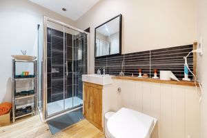 Photo 16- click for photo gallery